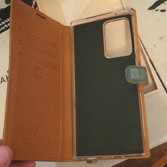Samsung Galaxy Note 20 Ultra Wallet Case - Picture 3 of 3